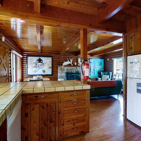 Boutique And Artsy Log Cabin In North Lake Tahoe! Kings Beach Exterior photo
